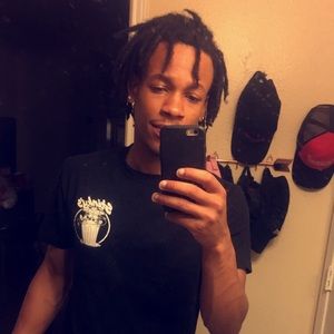 Meet your Posher, Derrick